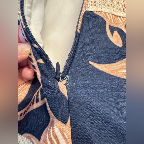 PatBO Stargazer Lace Trim Mini Dress Navy tan Floral size 0 NWT - Picture 10 of 17